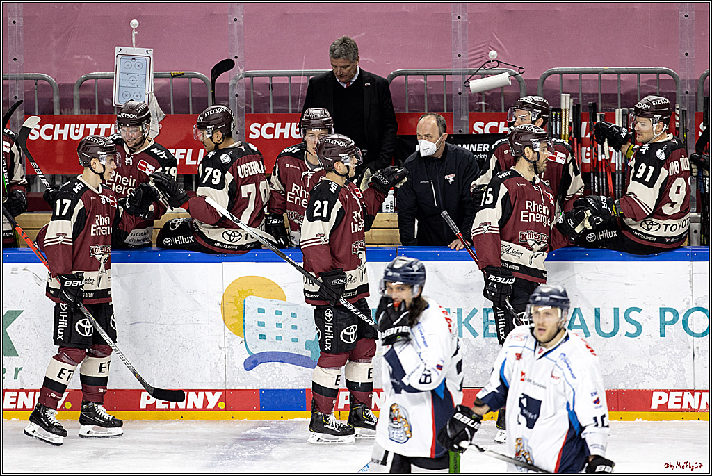 PENNY DEL;  Koelner Haie - Straubing Tigers; Koeln, 14.04.2021